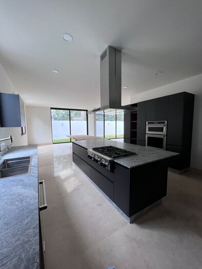 Hermosa casa en venta en Reserva Real