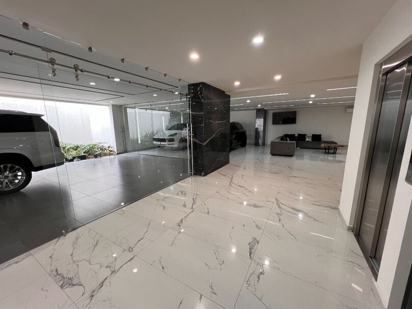 Espectacular residencia Regina en Fraccionamiento Ayamonte
