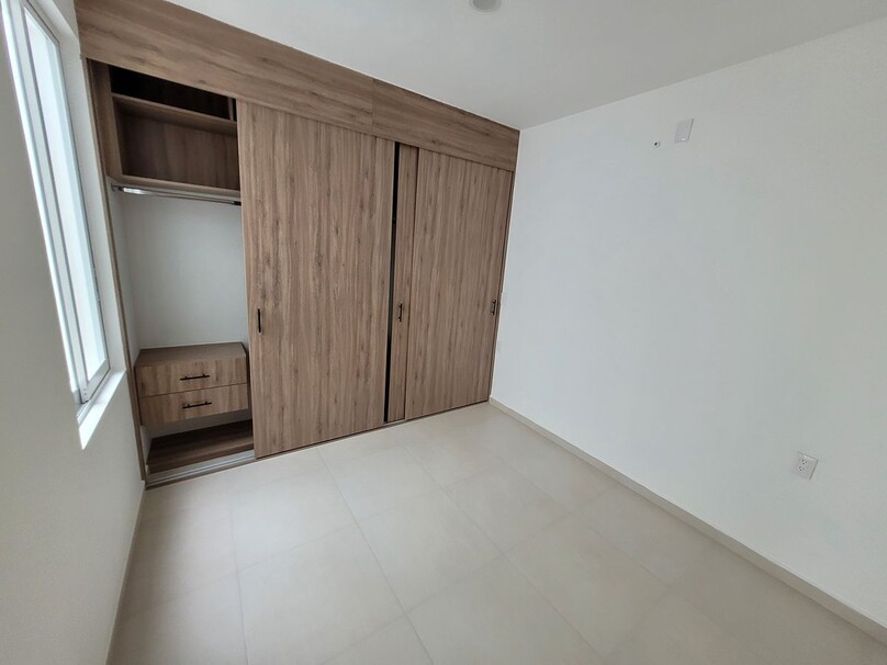 CASA NUEVA DENTRO DE COTO EN ZONA BOSQUES DE SANTA ANITA