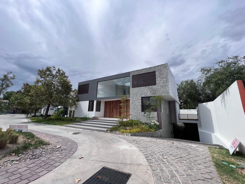 Hermosa casa en venta en Reserva Real