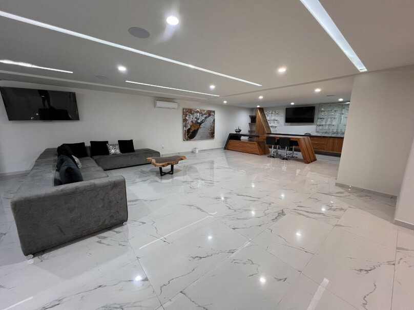 Espectacular residencia Regina en Fraccionamiento Ayamonte