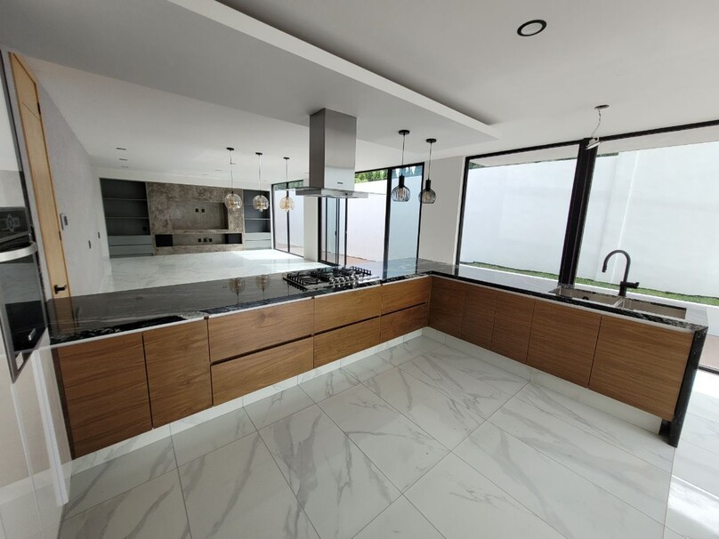 Se vende hermosa casa en Bosques de Santa Anita