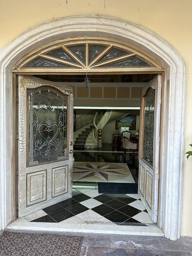 Se vende hermosa casa por carretera Tesistan y Base Aerea
