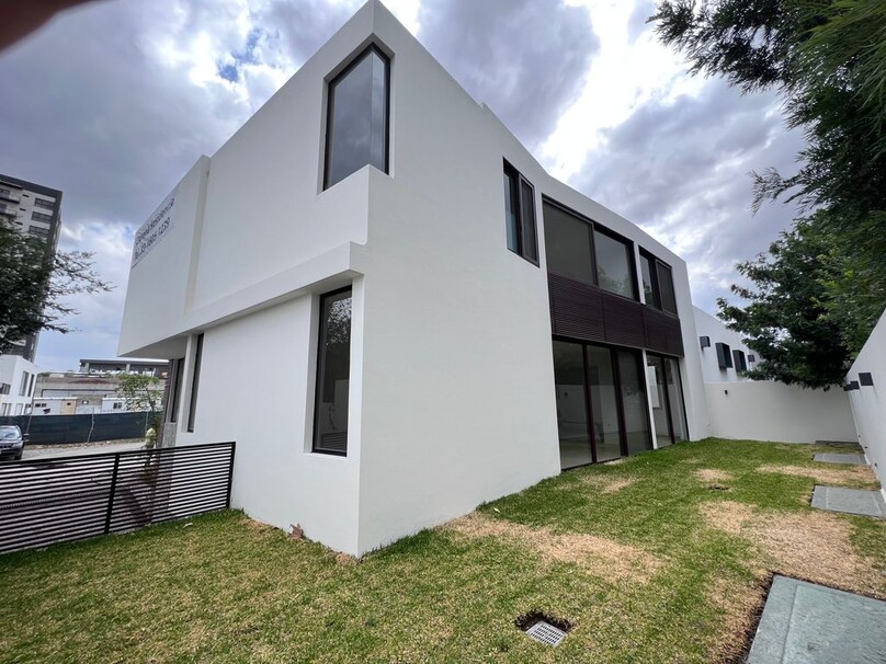 Hermosa casa en venta en Reserva Real