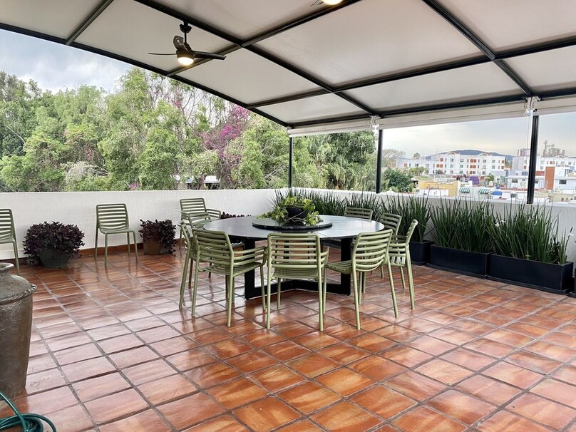 Espectacular penthouse  remodelado en Lomas Altas