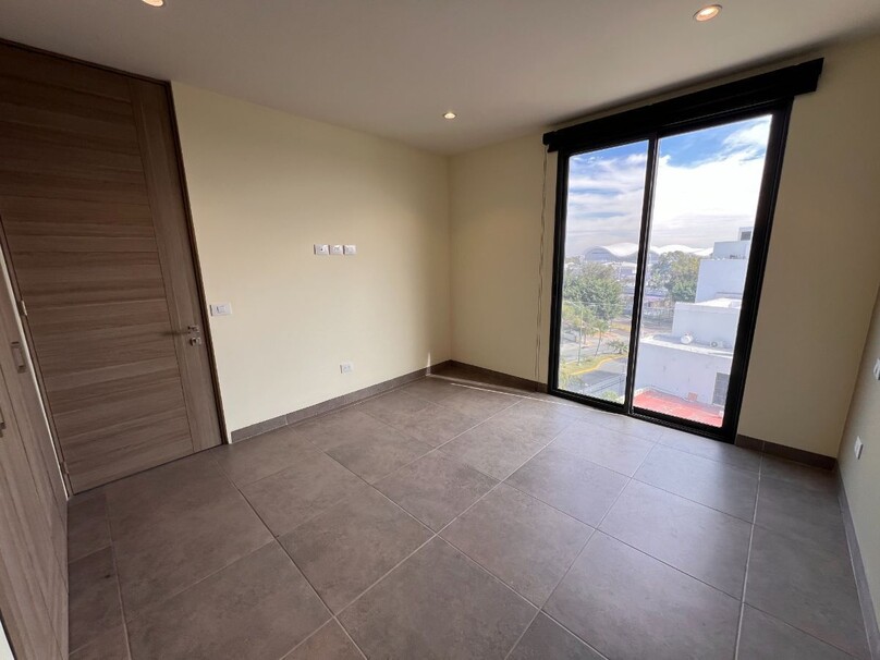 Se Vende o Renta Hermoso departamento Viento Metropolitano