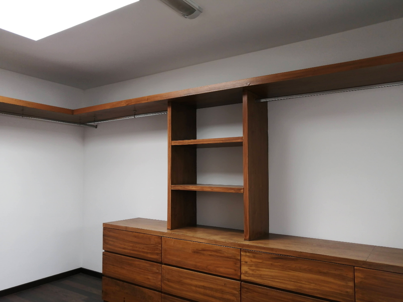 CASA EN VENTA EN BUGAMBILIAS 1a. SECCIÓN, ZAPOPAN