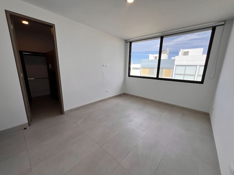 Se vende hermosa casa a estrenar en Capital Norte