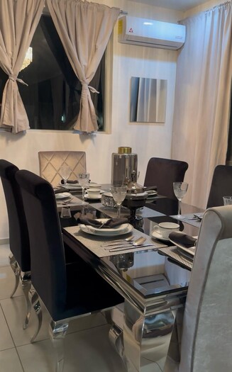 Se vende hermosa casa en Colinas de San Isidro