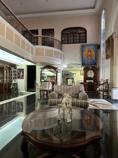 Se vende hermosa casa por carretera Tesistan y Base Aerea