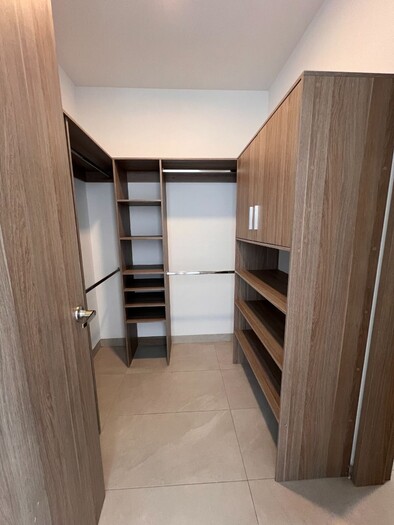 Se vende hermosa casa a estrenar en Capital Norte