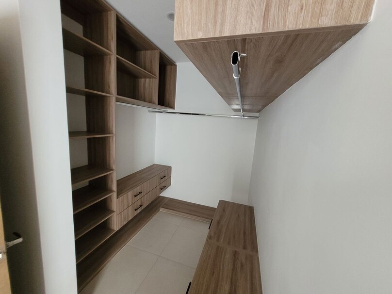 Se vende casa en Bosques de Santa Anita con Roof Garden