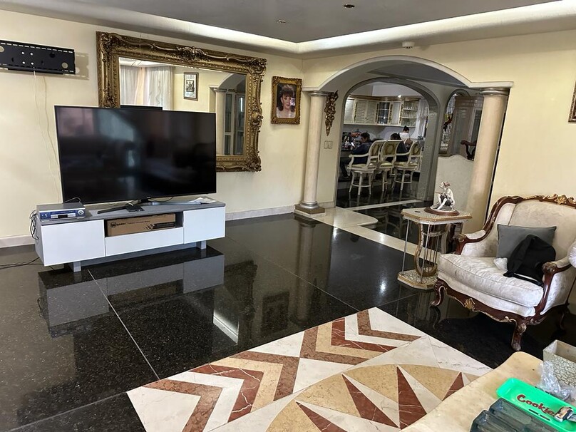 Se vende hermosa casa por carretera Tesistan y Base Aerea