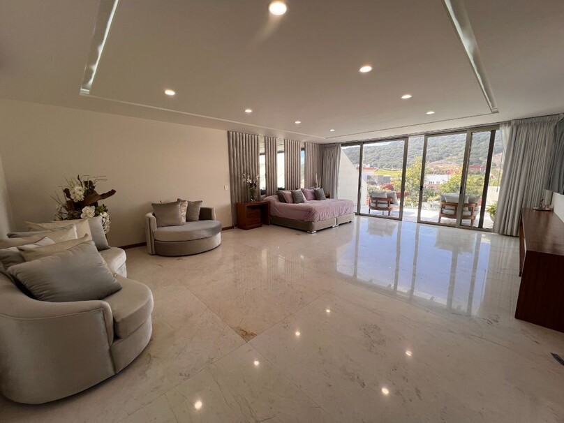 Espectacular residencia Regina en Fraccionamiento Ayamonte