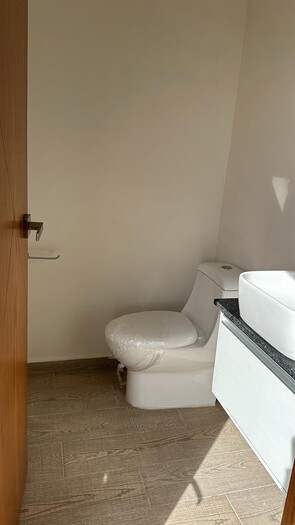 Se vende hermosa casa en Capital Norte