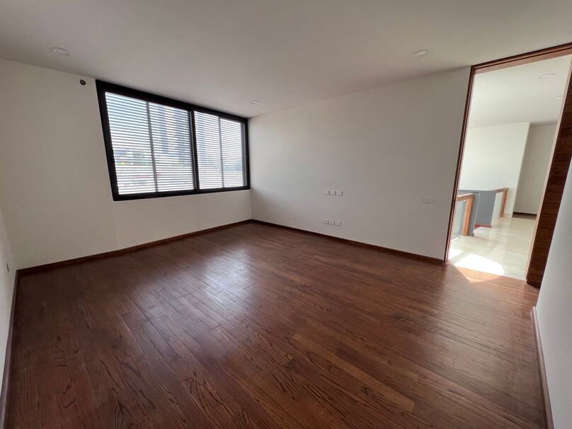 Hermosa casa en venta en Reserva Real