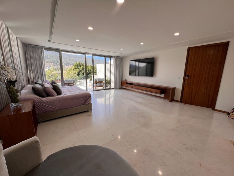Espectacular residencia Regina en Fraccionamiento Ayamonte
