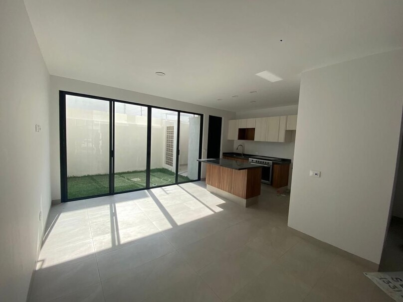 Se vende hermosa casa a estrenar en Capital Norte