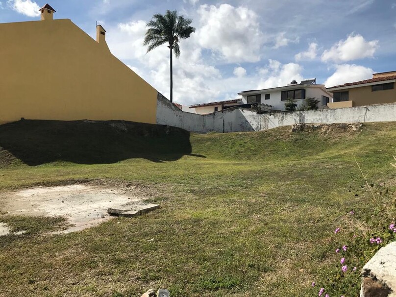 Se vende excelente terreno en el Atlas Colomos