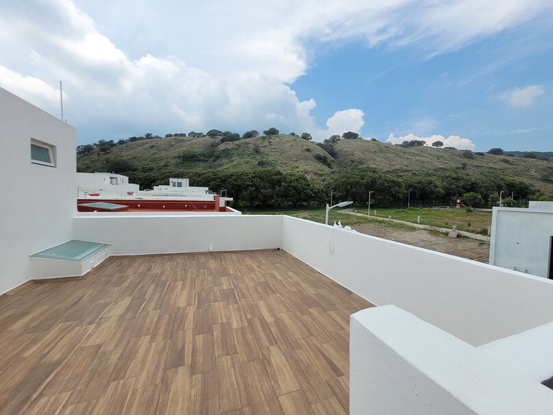 Se vende casa en Bosques de Santa Anita