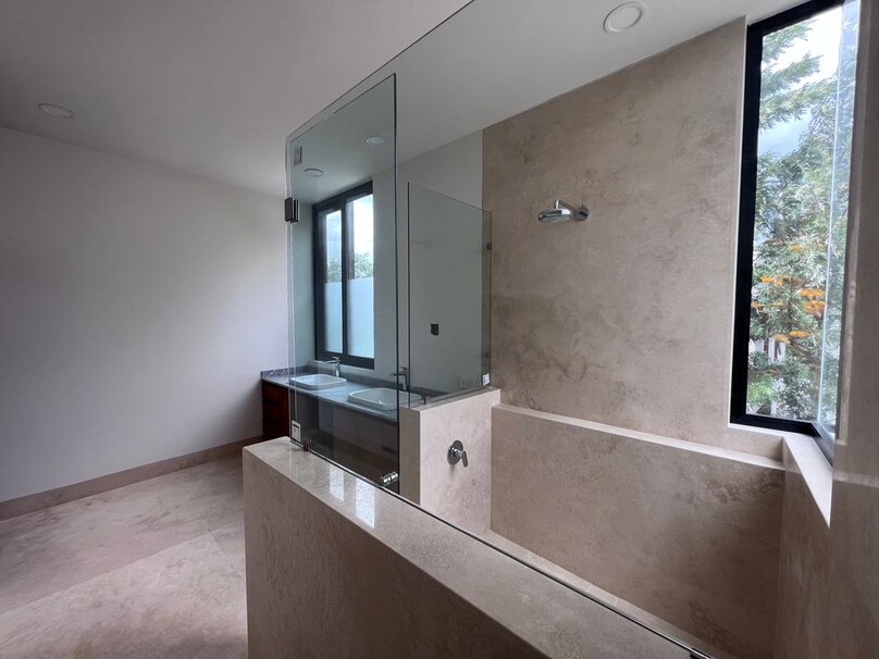 Hermosa casa en venta en Reserva Real