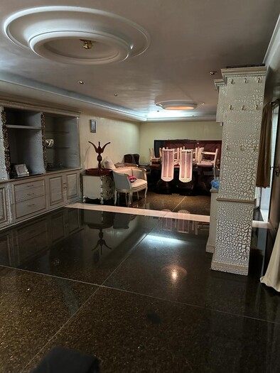 Se vende hermosa casa por carretera Tesistan y Base Aerea