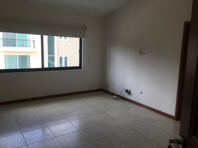 Se renta hermosa casa en Puerta de Hierro