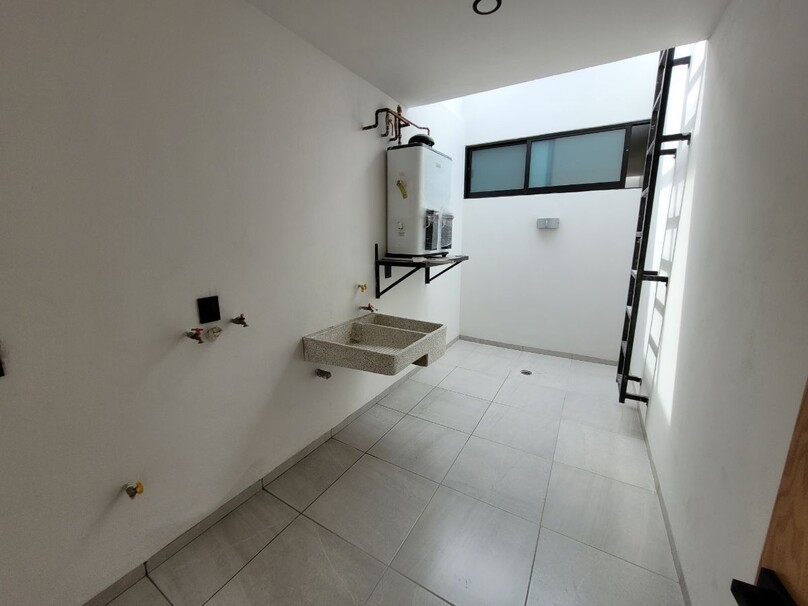Se vende hermosa casa en Bosques de Santa Anita