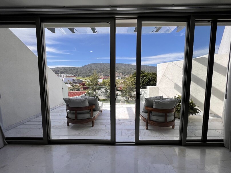 Espectacular residencia Regina en Fraccionamiento Ayamonte