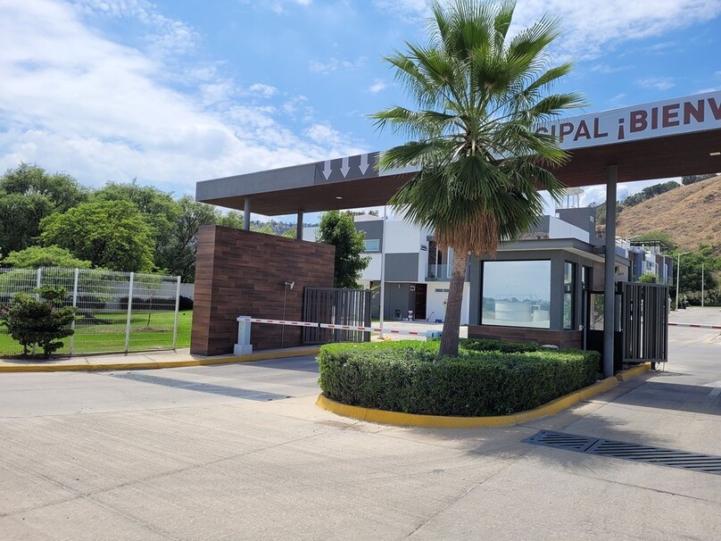 Se vende casa en Bosques de Santa Anita con Roof Garden