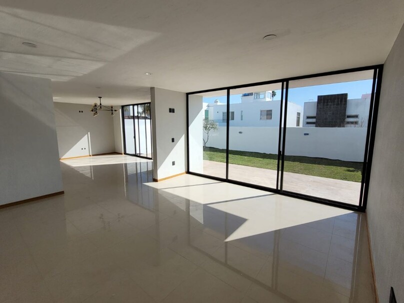 Se vende Hermosa casa en Rinconada Santa Anita