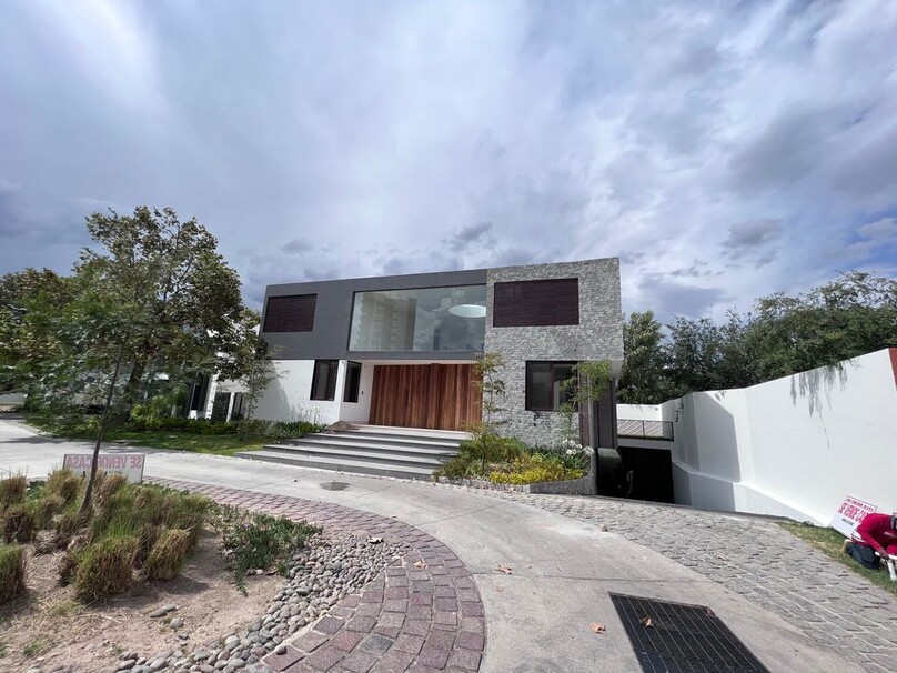 Hermosa casa en venta en Reserva Real
