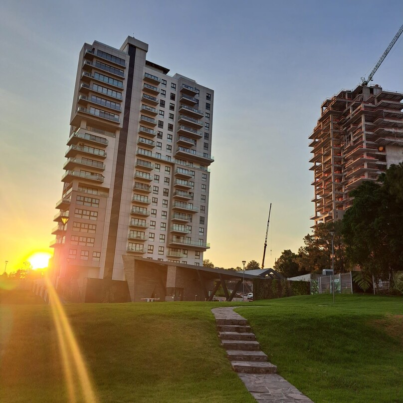 Preventa de departamentos en Torre 1000 West Point