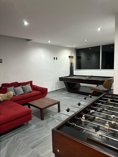 Se vende hermosa casa en Colinas de San Isidro