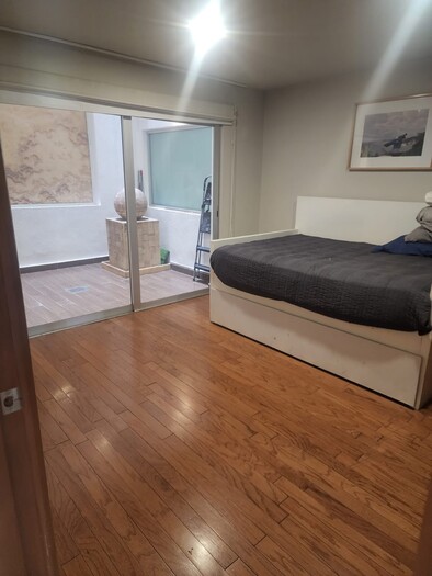 Se renta departamento en Torre Livorno