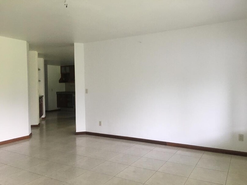Se renta hermosa casa en Puerta de Hierro