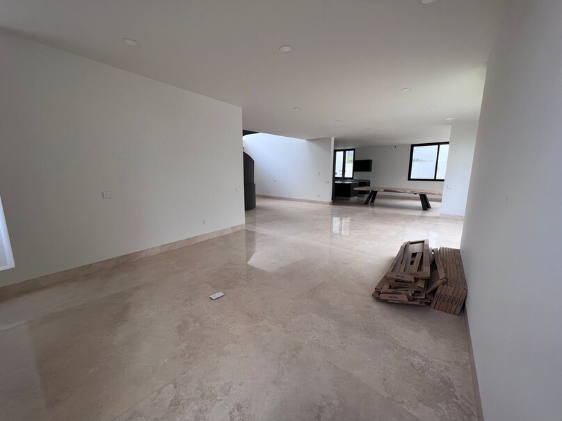 Hermosa casa en venta en Reserva Real