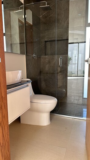 Se vende hermosa casa en Capital Norte