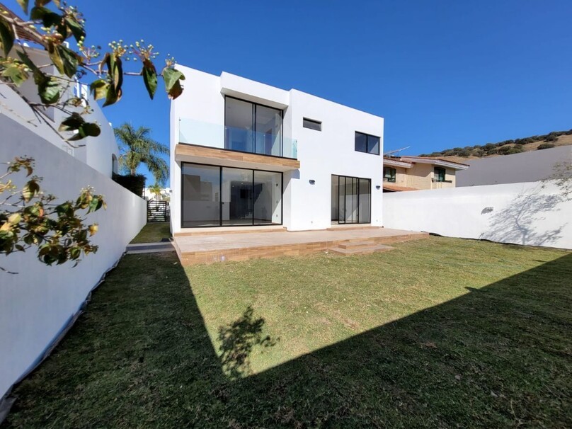 Se vende Hermosa casa en Rinconada Santa Anita