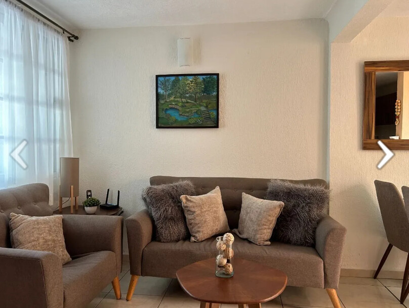 Casa en condominio en Jardines del Valle