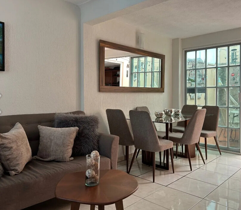 Casa en condominio en Jardines del Valle
