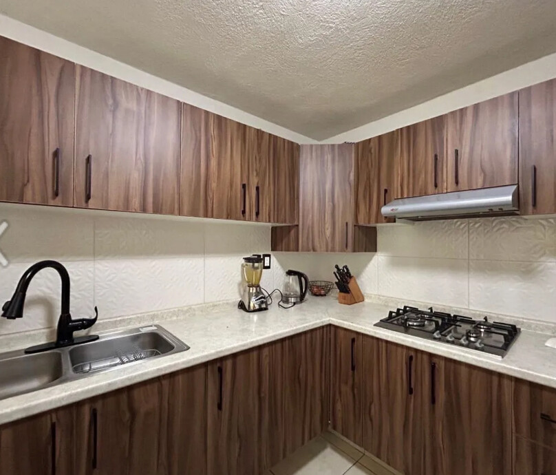 Casa en condominio en Jardines del Valle