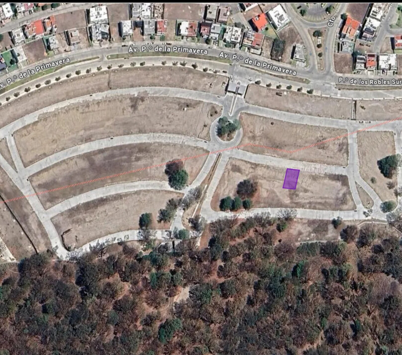 TERRENO EN VENTA EN LOS ROBLES RESIDENCIAL