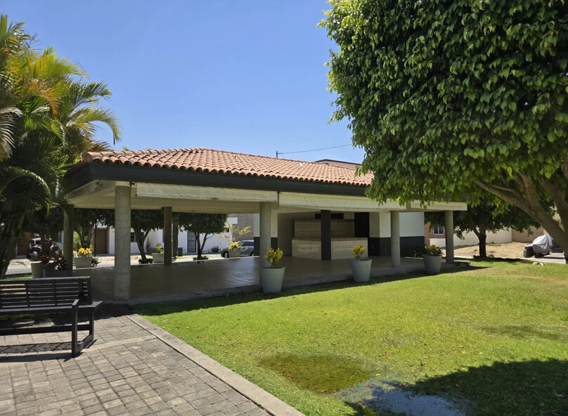 CASA EN VENTA EN CASA FUERTE, COTO EL CASTILLO
