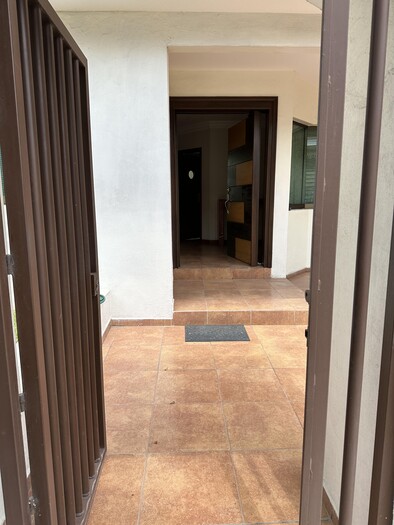 Se renta casa sobre George Haendel