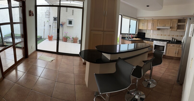 Se renta casa sobre George Haendel