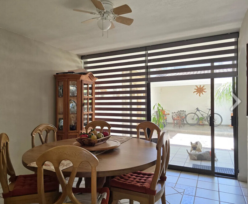 CASA EN VENTA EN PASEOS UNIVERSIDAD