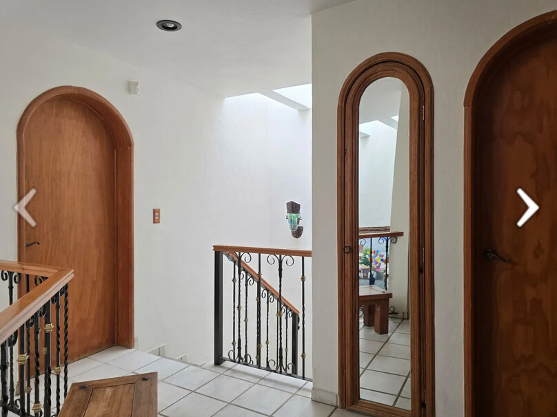 CASA EN VENTA EN PASEOS UNIVERSIDAD