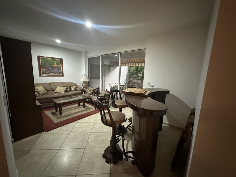 Se renta casa en Vistas del Tule