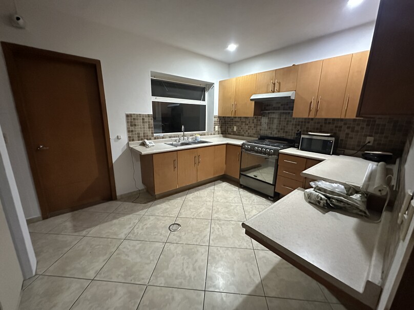 Se renta casa en Vistas del Tule